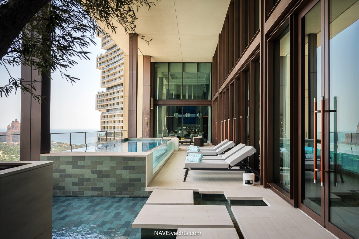 Atlantis The Royal Dubai exterior view showcasing ziggurat architecture and skybridge on Palm Jumeirah
