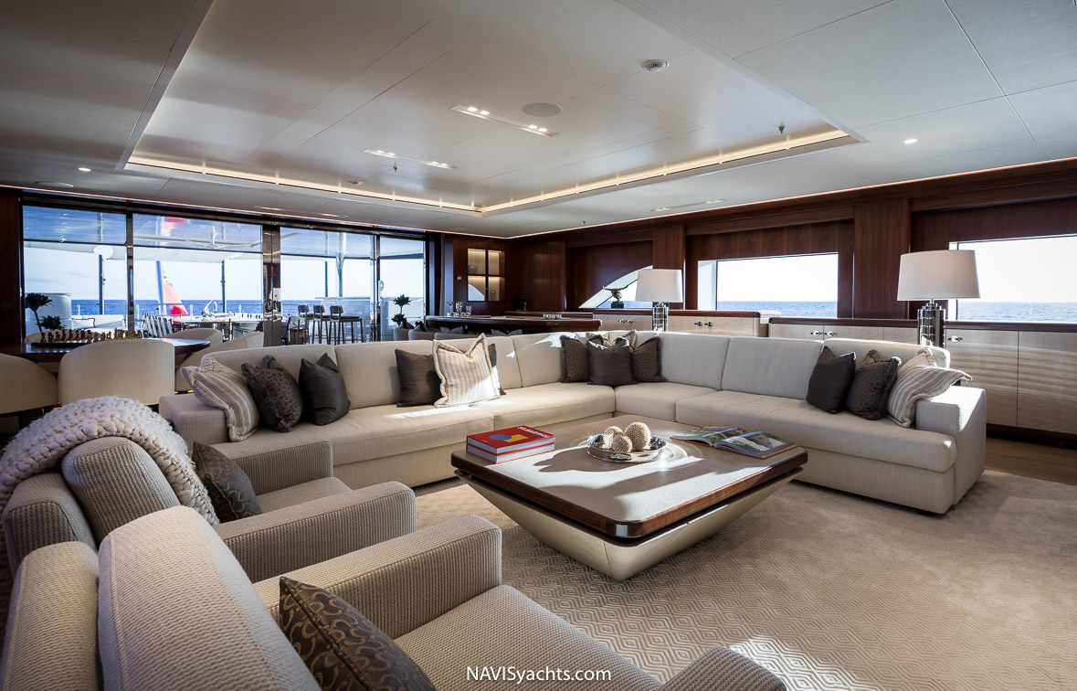 Elegant interior design of the Benetti Calex superyacht