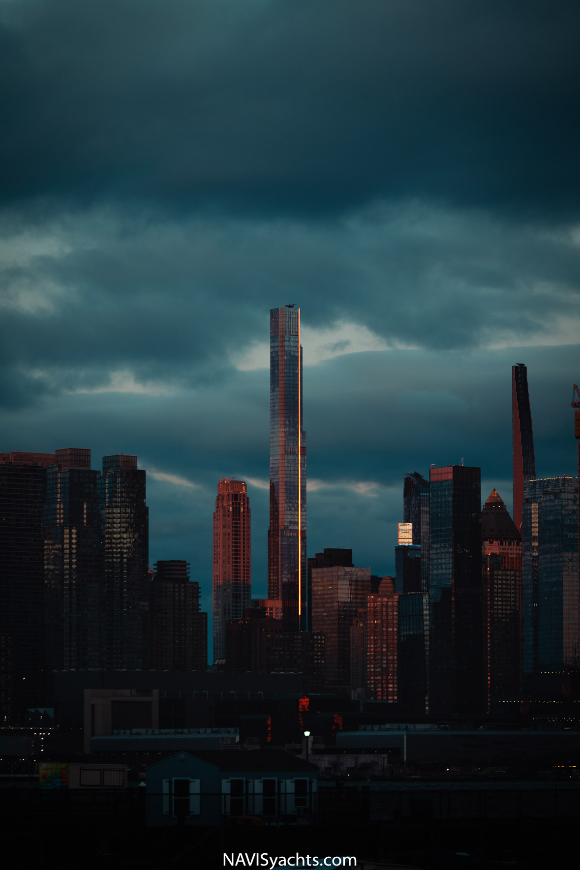 New York skyline photo.