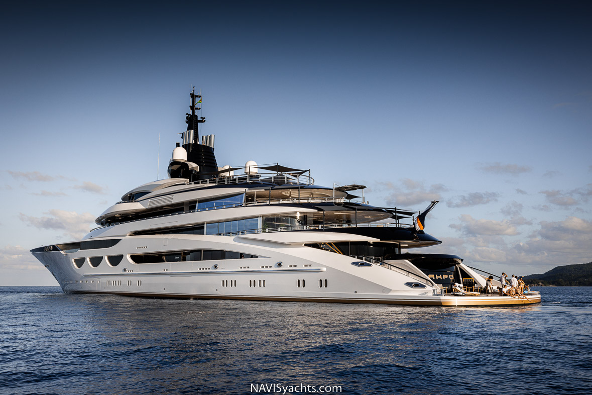 Lurssen APHO, luxury yachts, mega yachts, superyachts, yacht design, yacht amenities