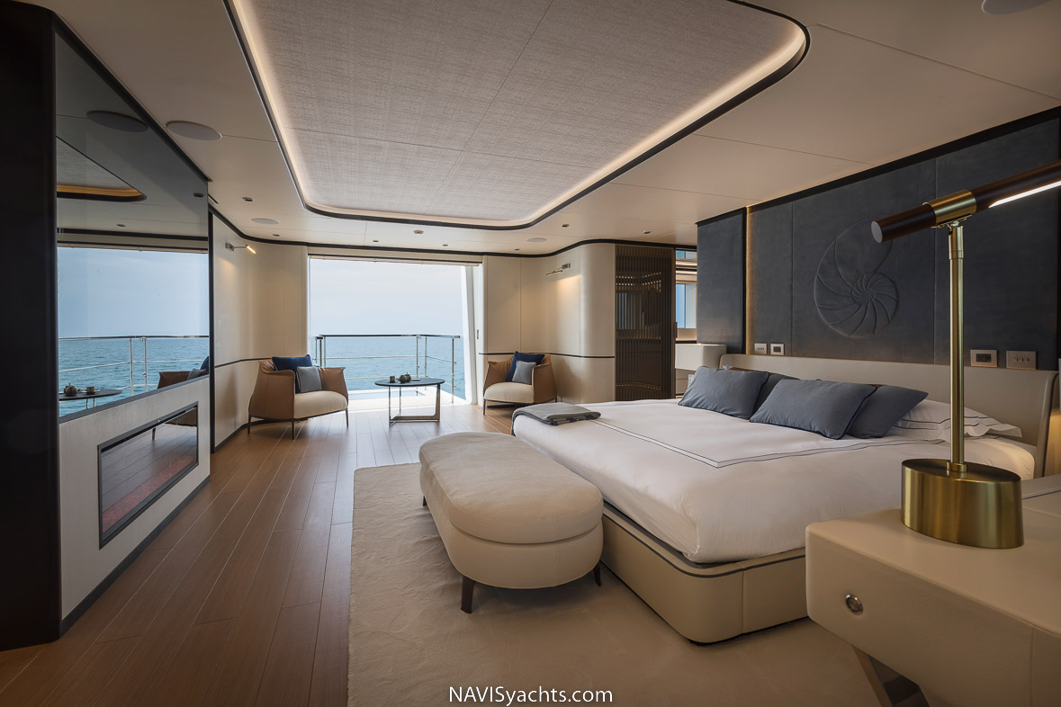 Mangusta Oceano 50, private balcony off the owner's cabin