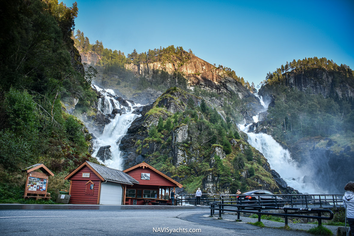 Låtefoss_Waterfall_Landscape