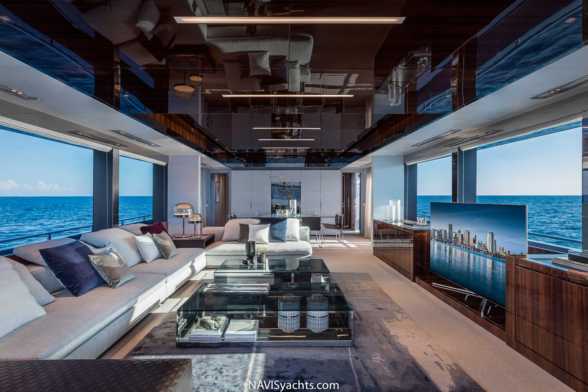RIVA Dolcevita Interior photos