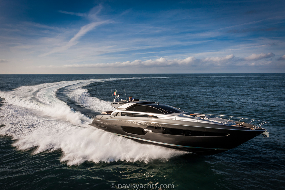 Riva 27m Domino Super