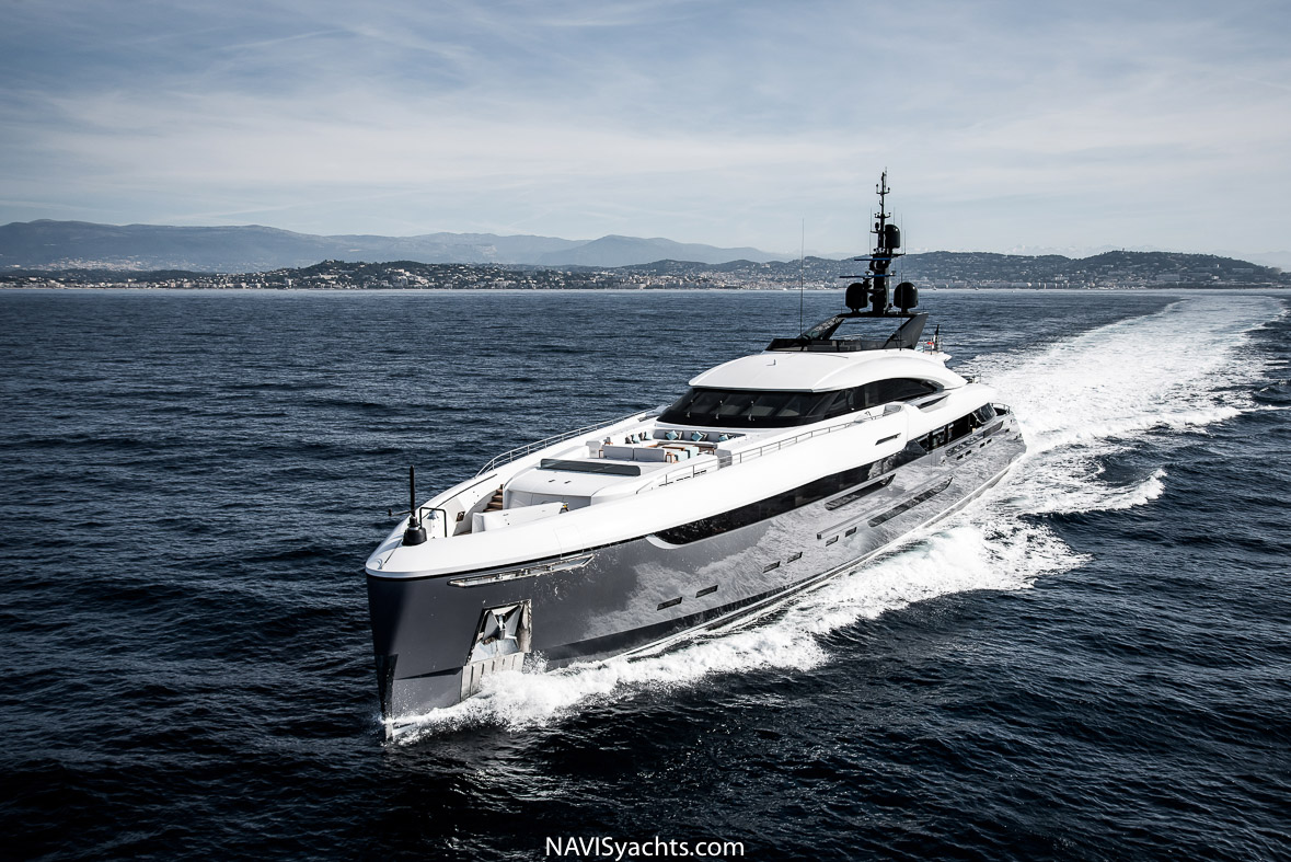 Rossinavi Utopia IV, 63m Superyacht, Boat Review
