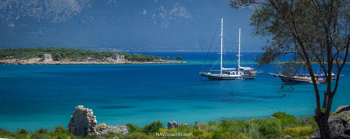 Cleopatra Island’s sandy beaches and ancient ruins