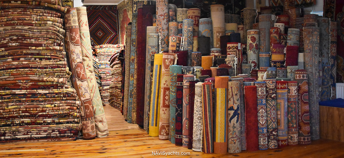 Handmade Turkish carpets and local crafts in Etrim