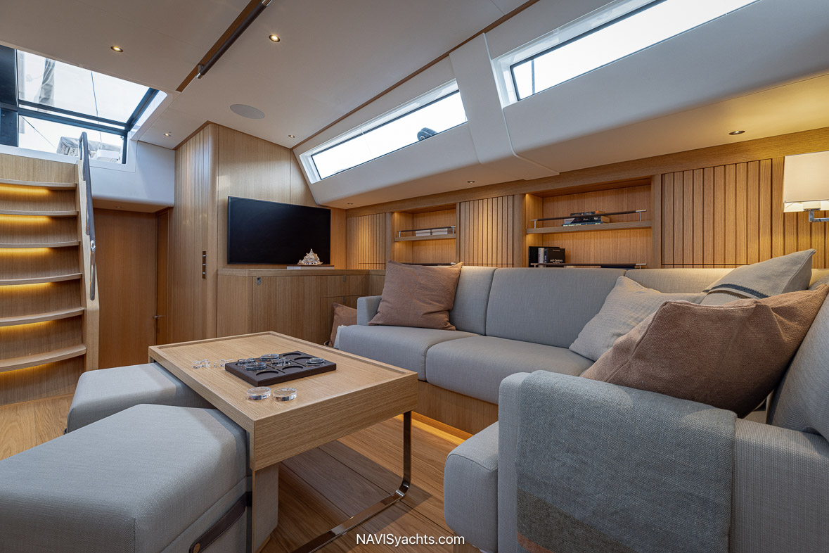 Swan88 Dreamcatcher main saloon